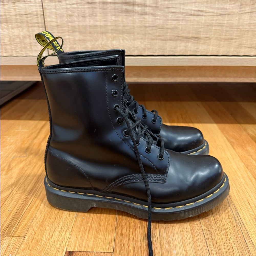 Women's 1460 Smooth Dr. Marten Boots